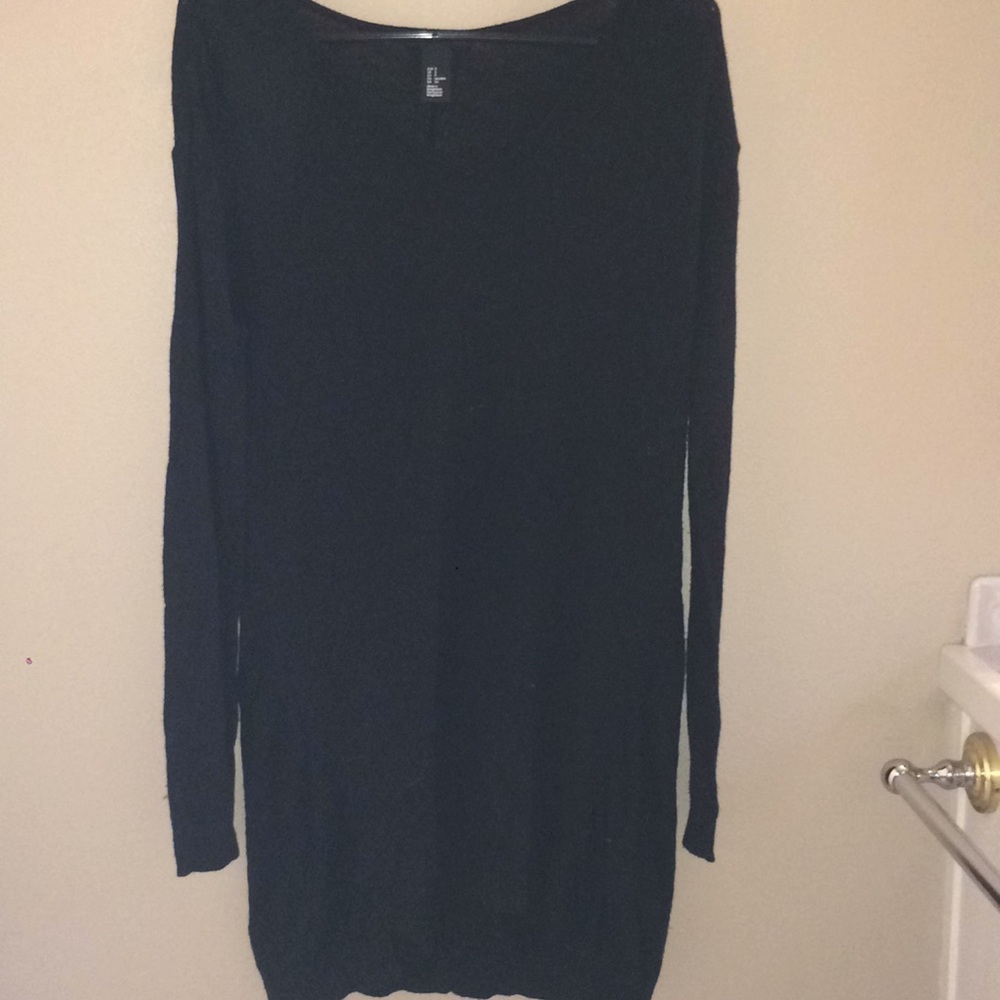 H&M v-neck sweater dress